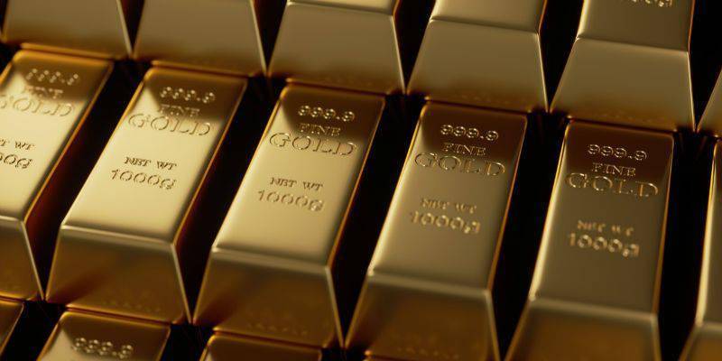 中国央行黄金储备首破7000万盎司<strong></p>
<p>黄金储备</strong>，金价后续走势如何？