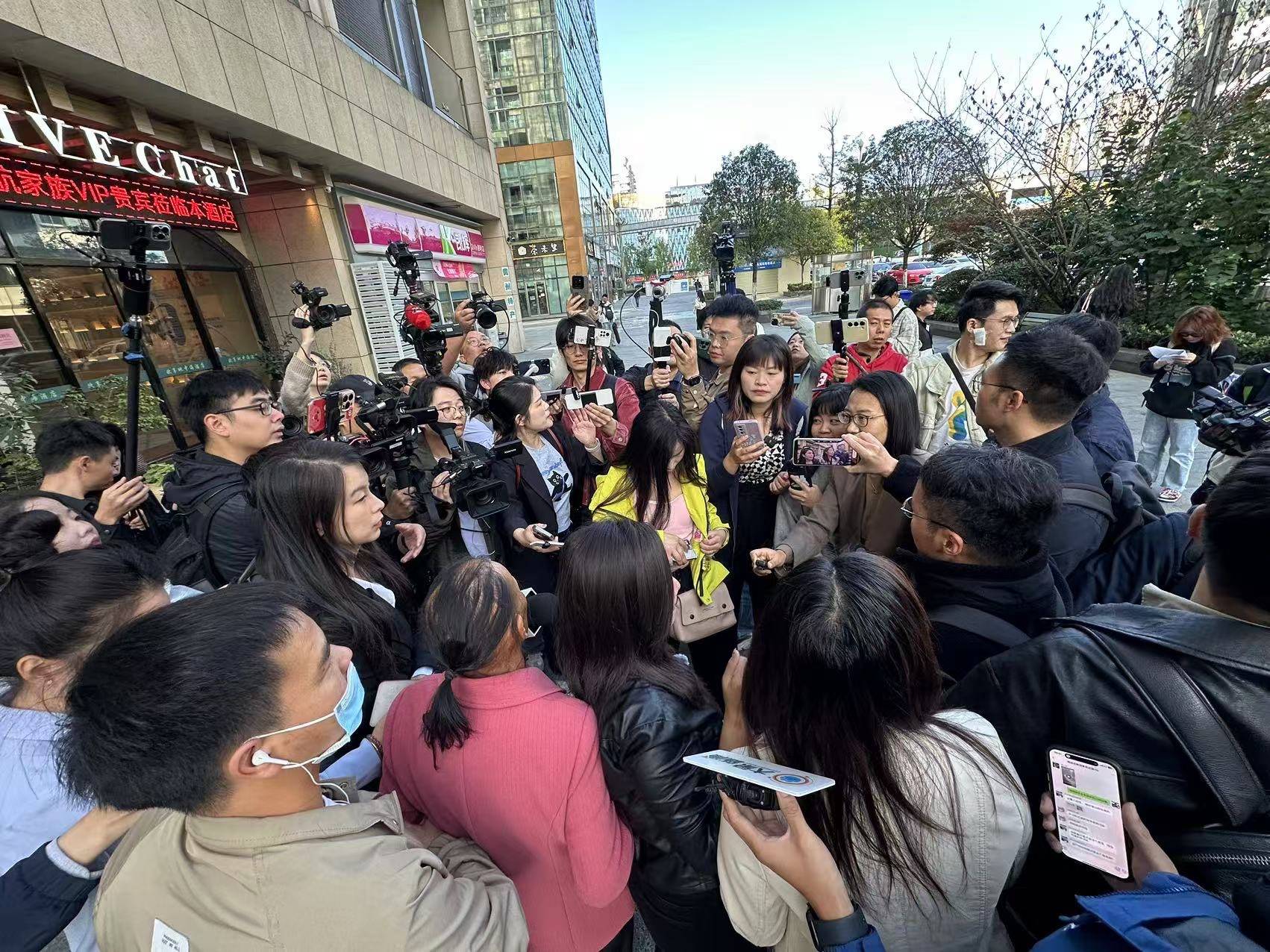 死刑！余华英拐卖儿童案重审宣判<strong></p>
<p>比特币价格</strong>，其当庭表示上诉