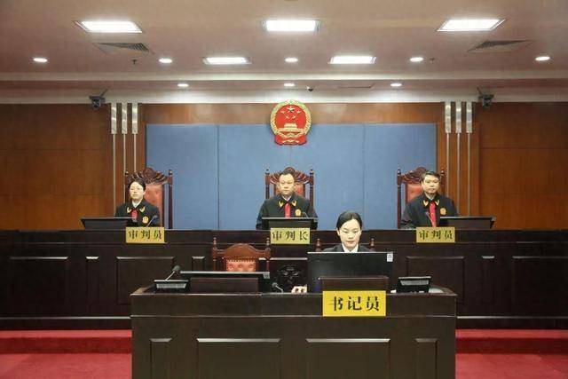 涉案超5200万<strong></p>
<p>币安交易</strong>！山东潍坊市综合保税区原党工委副书记、管委会主任徐洪吉一审获刑16年