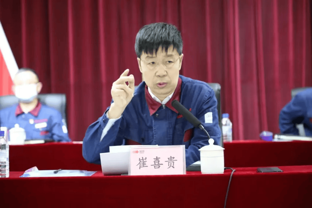 “老上级”落马同一天<strong></p>
<p>币安币交易</strong>，陆明春被查
