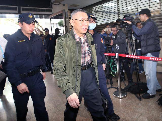 柯文哲再遭羁押<strong></p>
<p>LTC交易</strong>，民众党发声明喊“痛心至极”：支持律师提抗告