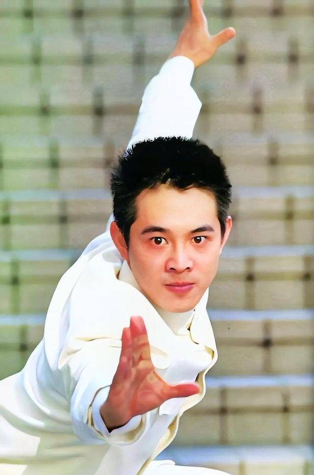 李连杰:后事一切从简<strong></p>
<p>莱特币交易</strong>，不用立碑也不用办丧事，树葬海葬都可以