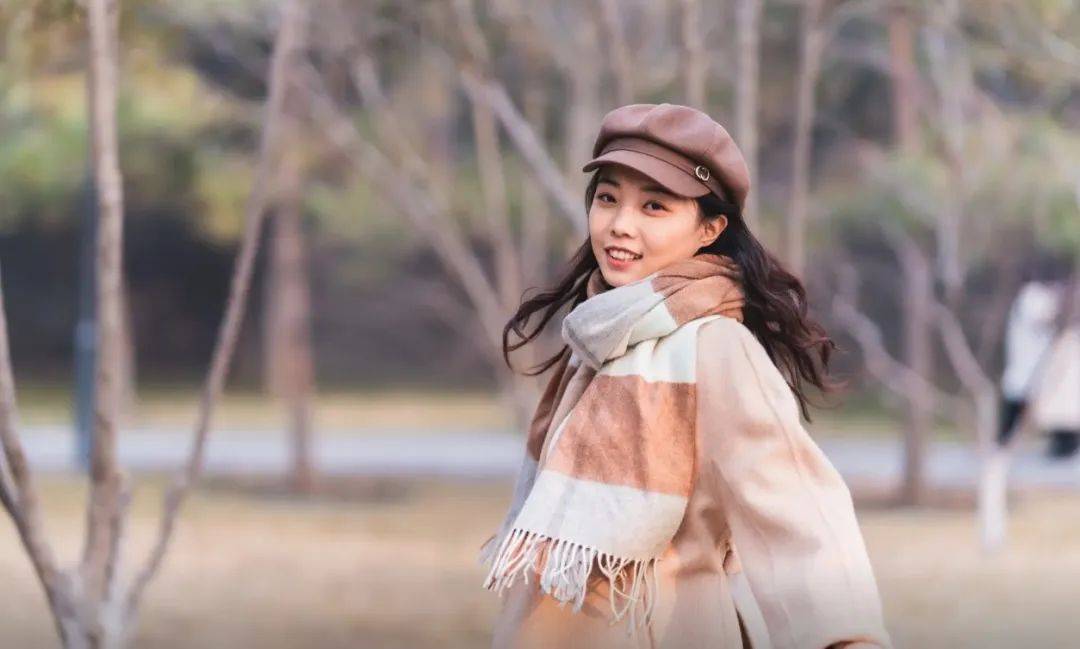 鸡窝头女士收拾漂亮上班了<strong></p>
<p>BSV交易</strong>！精致一年潦草一天爆红