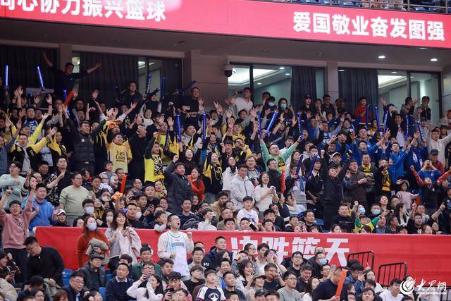 热血沸腾！青岛男篮最后三分钟14-0绝地翻盘<strong></p>
<p>比特币交易</strong>，队史首次单赛季双杀辽宁
