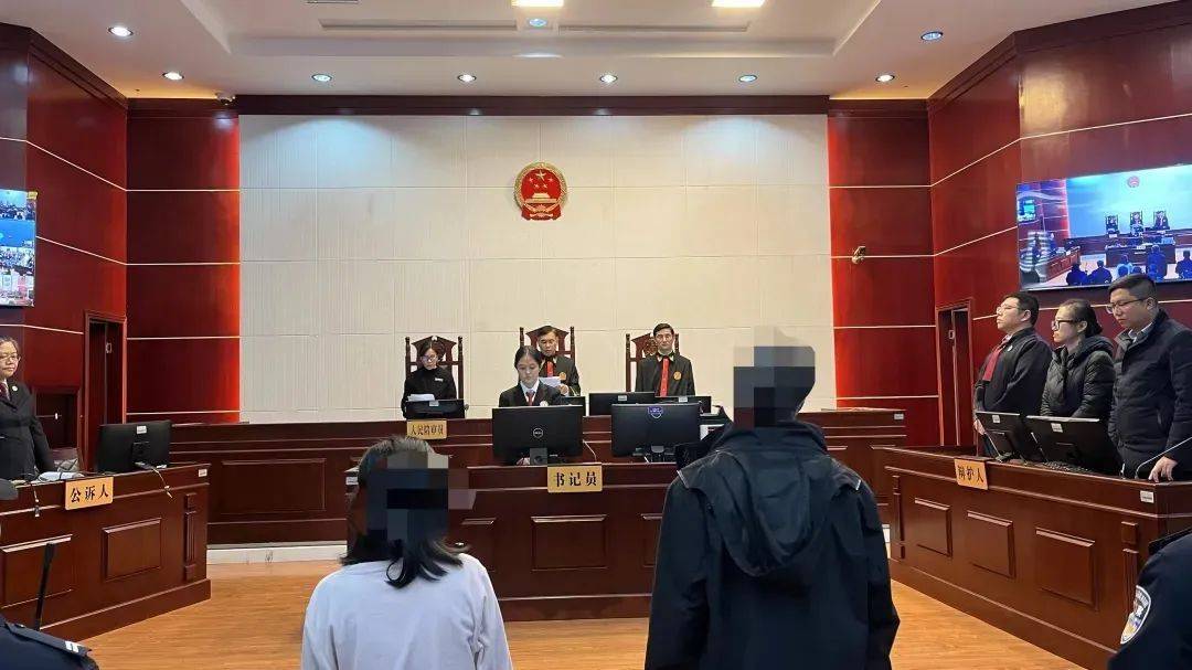 陈某某<strong></p>
<p>区块链挖矿交易</strong>，被判4年！她与医院院长保持不正当男女关系，拿下1.5亿元项目