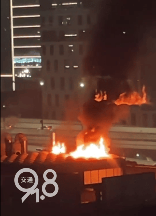 刚刚<strong></p>
<p>币安交易所</strong>！杭州一建筑突发爆炸！