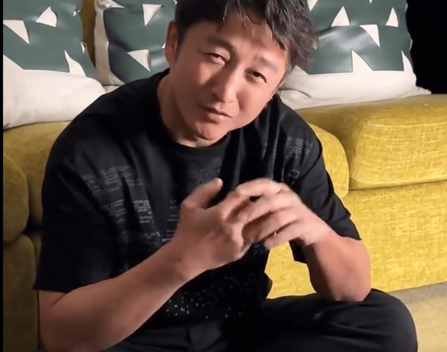 冲上热搜！邹市明否认“中年返贫”<strong></p>
<p>OKEx交易所</strong>，曾称今年重返拳台