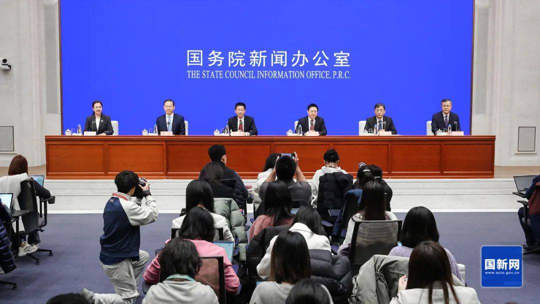 重大利好<strong></p>
<p>OKEx交易所</strong>！A股集体高开！