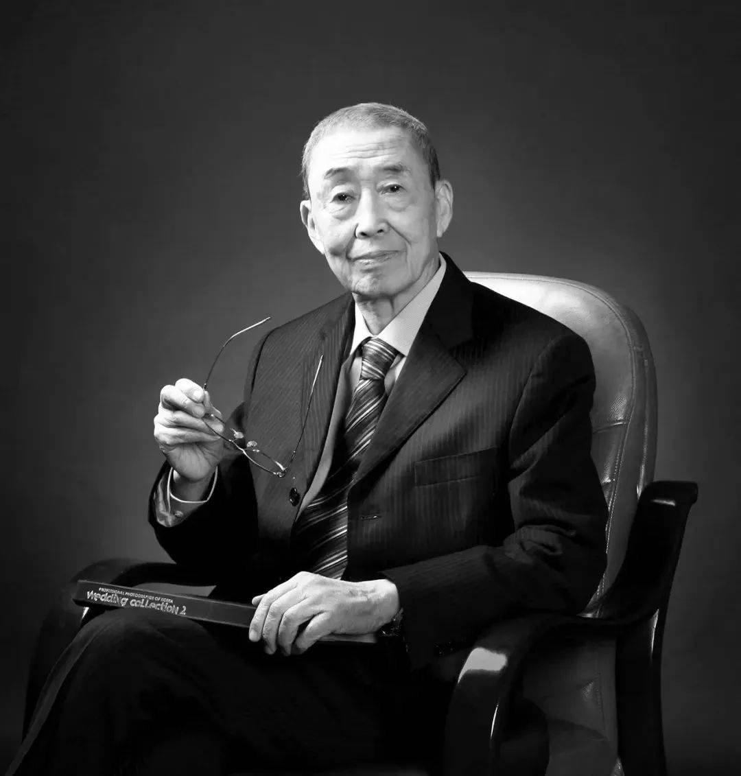 突发讣告<strong></p>
<p>XRP交易所</strong>！他于19日8时22分去世