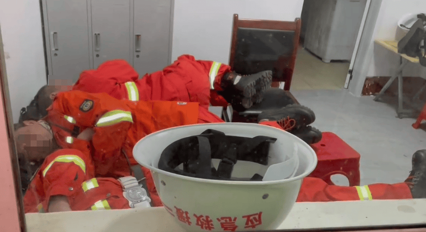 山西临汾秦王山突发山火<strong></p>
<p>IPFS交易所</strong>，村民自发为消防员准备食物，应急：明火已扑灭，无人员伤亡