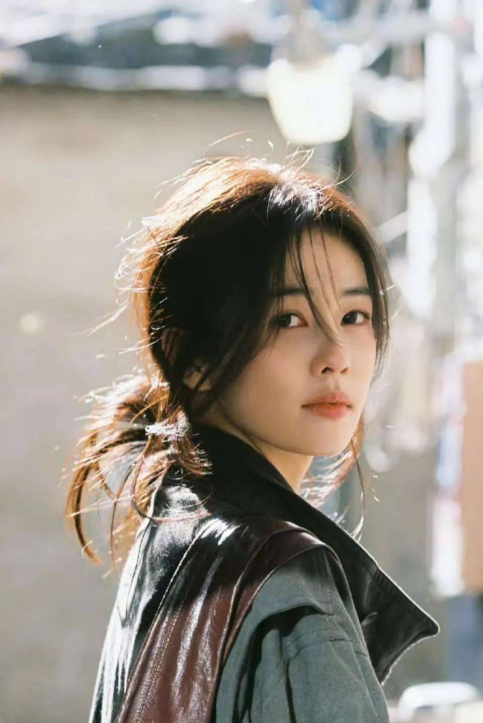 “连小学生都不会犯错的！”知名女星白鹿发文被吐槽<strong></p>
<p>OKEx交易app</strong>，老板于正回应
