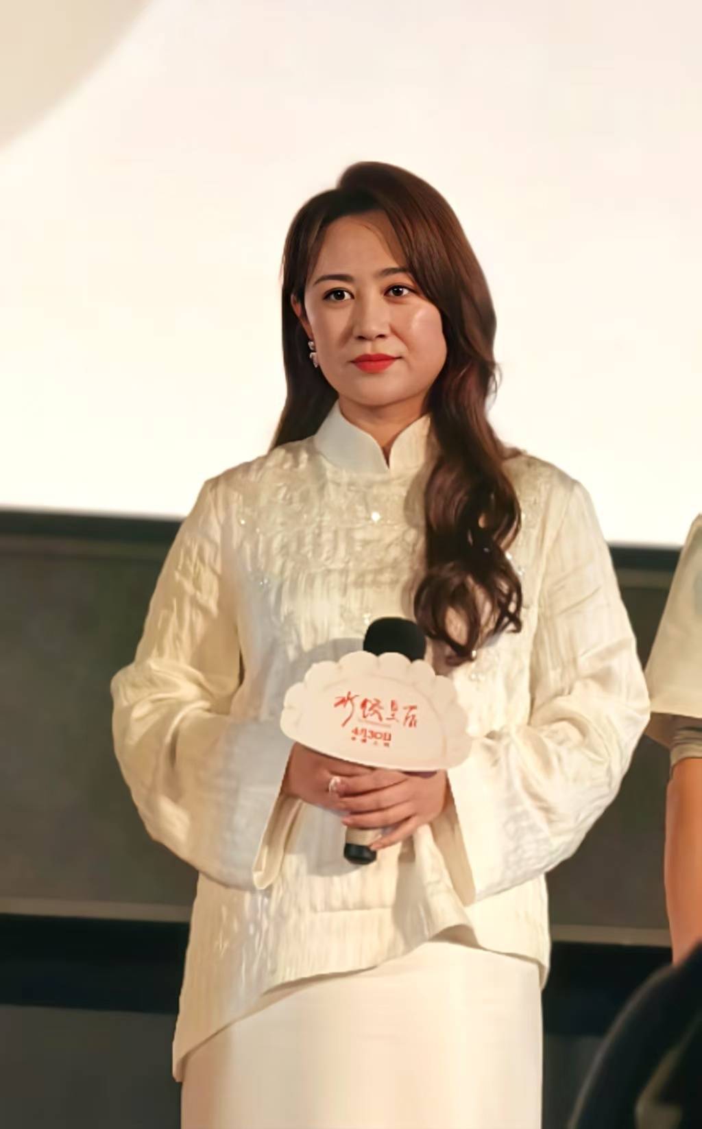 马丽称不会与沈腾终止合作<strong></p>
<p>π</strong>，“他是我的恩人，也是我的贵人”