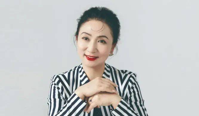 国家一级演员陈丽云<strong></p>
<p>井冈山</strong>，被逮捕
