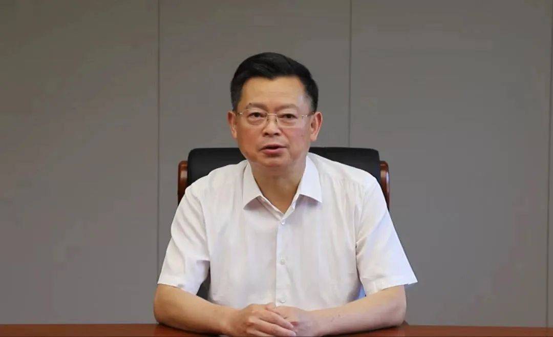 国家国防科工局原副局长张建华投案<strong></p>
<p>喜洋洋</strong>，今年已有24名中管干部落马