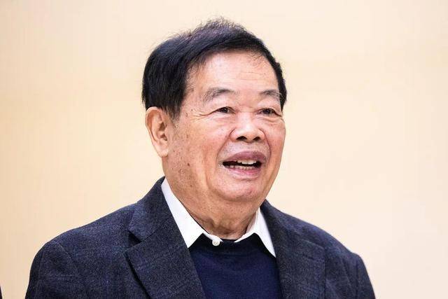曹德旺:福耀科大8亿预算招50个学生<strong></p>
<p>灰太狼</strong>，面向河南等5省招生