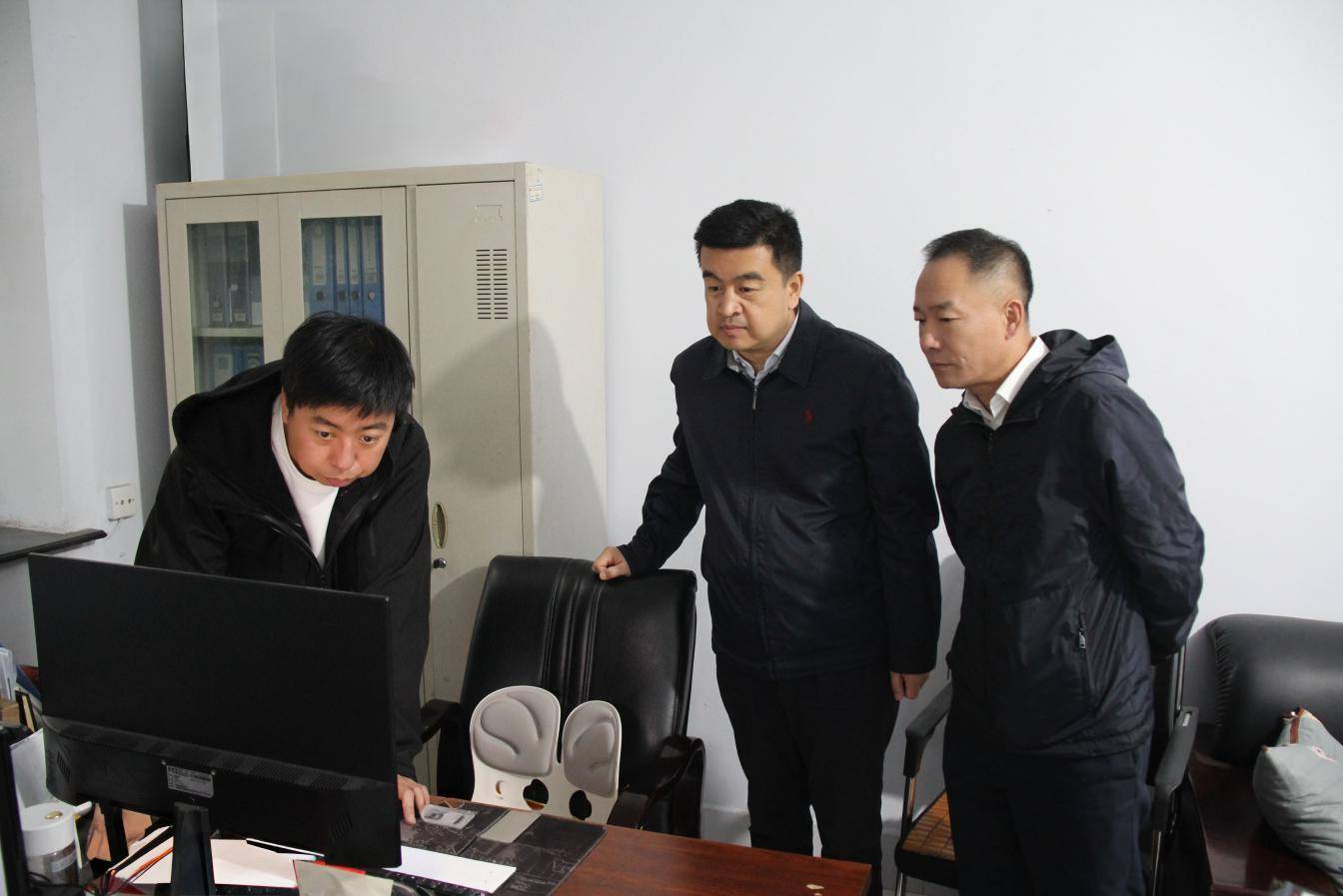 黑龙江航运集团党委书记、董事长哈达：从“老字号”到“新引擎”<strong></p>
<p>手镯</strong>，在服务“向北开放”中锻造航运新质生产力