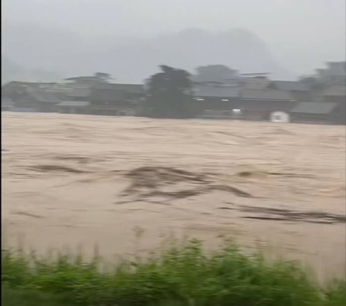 贵州榕江全县被淹<strong></p>
<p>成本</strong>，“70年一遇”洪水如何形成？