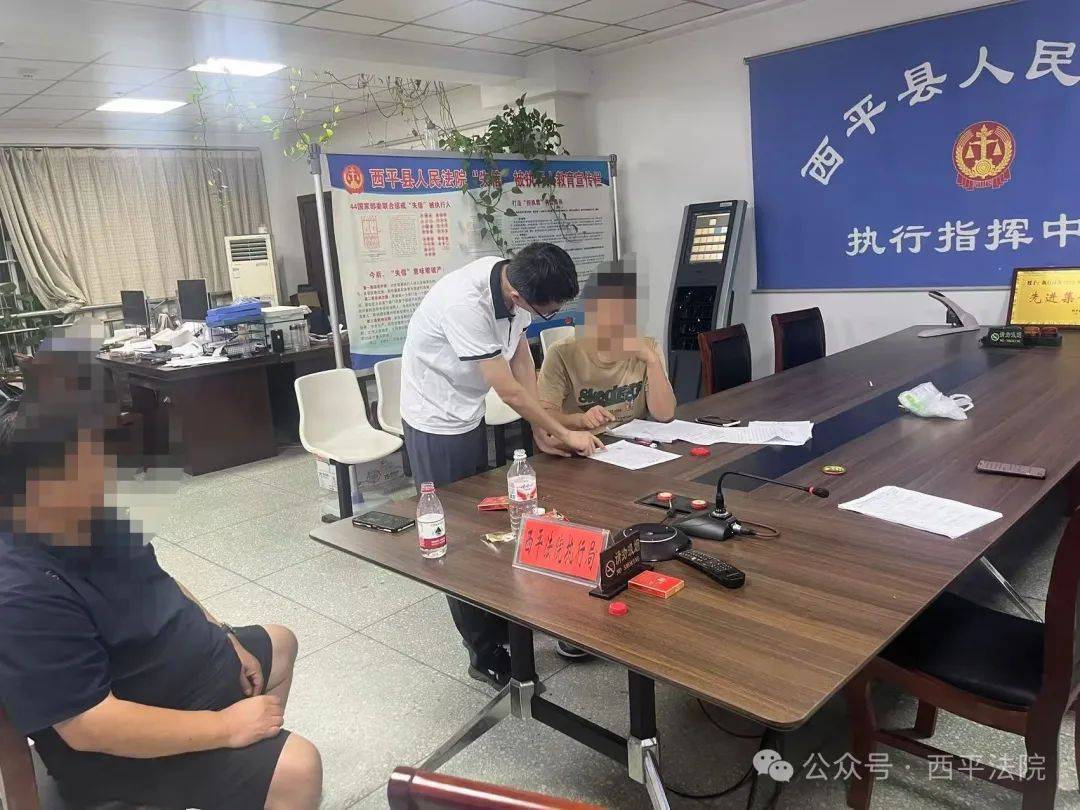 现场画面曝光！河南驻马店出动多名干警<strong></p>
<p>比特币最高</strong>，多人被带走！