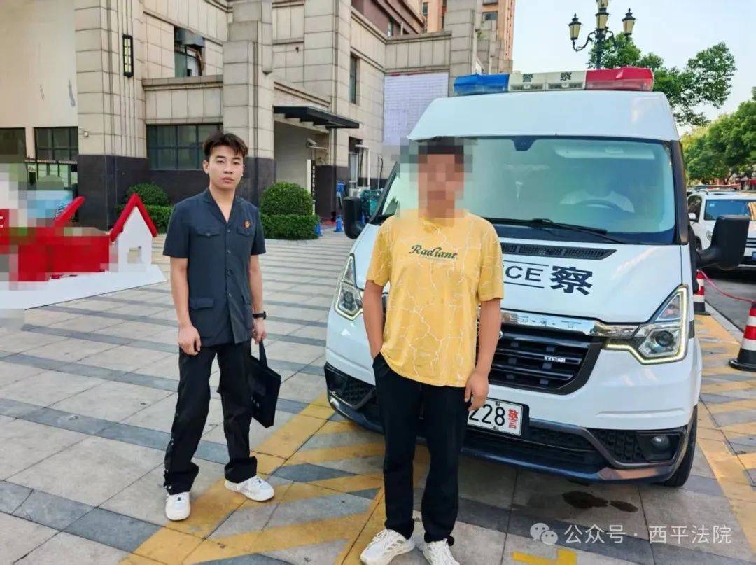 现场画面曝光！河南驻马店出动多名干警<strong></p>
<p>比特币最高</strong>，多人被带走！