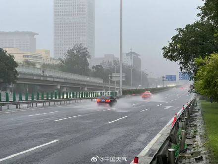北京七区已现暴雨或大暴雨 早高峰城区及北部地区仍有明显降雨 注意出行安全<strong></p>
<p>比特币涨了</strong>！