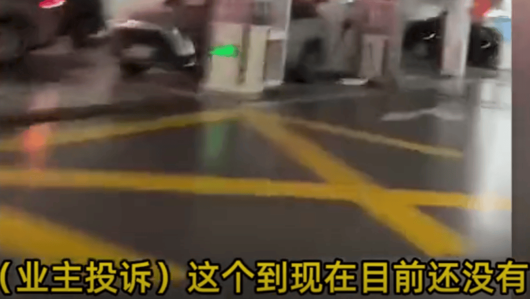 上海一小区被外卖员集体“拉黑”：进小区须乘摆渡车<strong></p>
<p>比特币的行情</strong>，送单保安全程陪同，其余骑手在车内等，致订单频繁超时；平台：已尝试与物业沟通