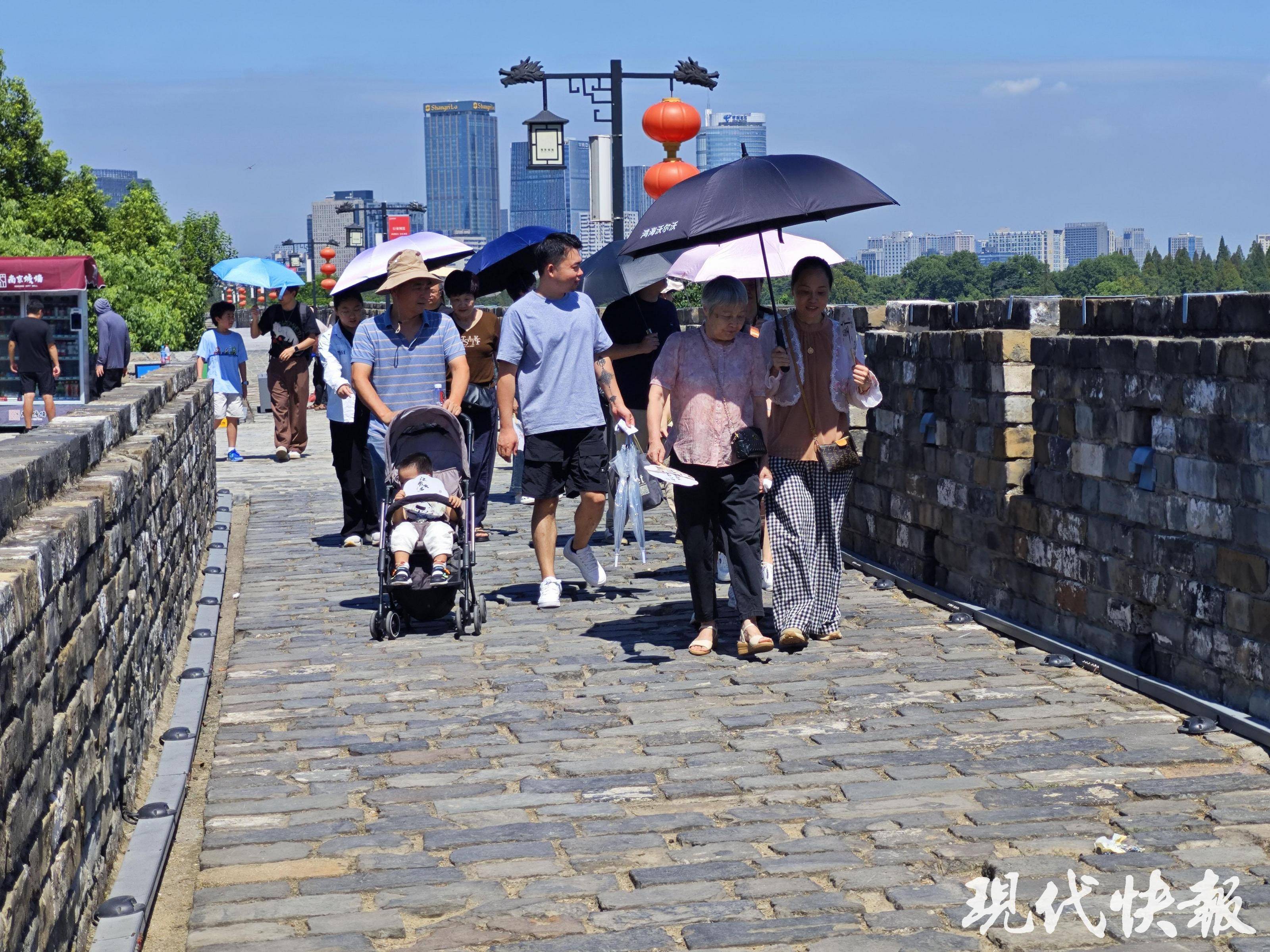读城︱650岁南京城墙“最美1400米”修缮完成<strong></p>
<p>比特币交易网站</strong>，城墙北线恢复全线开放