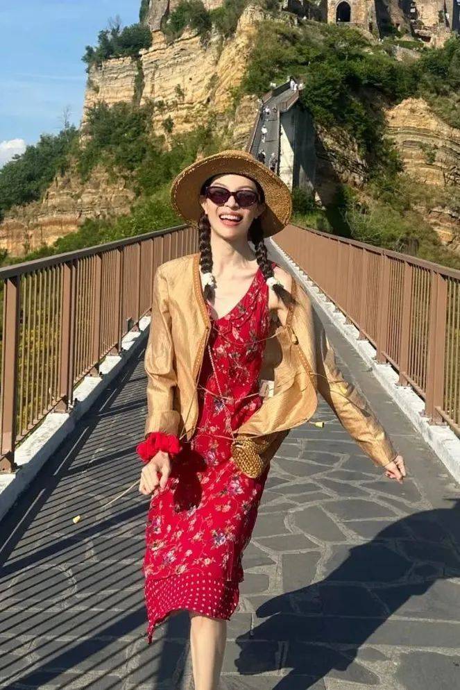 质感女人怎么都在穿这个颜色<strong></p>
<p>比特币换人民币</strong>？