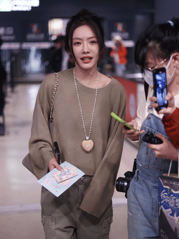 质感女人怎么都在穿这个颜色<strong></p>
<p>比特币换人民币</strong>？