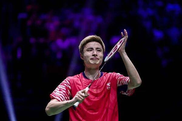 祝贺！石宇奇2比1逆转昆拉武特<strong></p>
<p>比特币价钱</strong>，获得羽毛球世锦赛男单冠军！