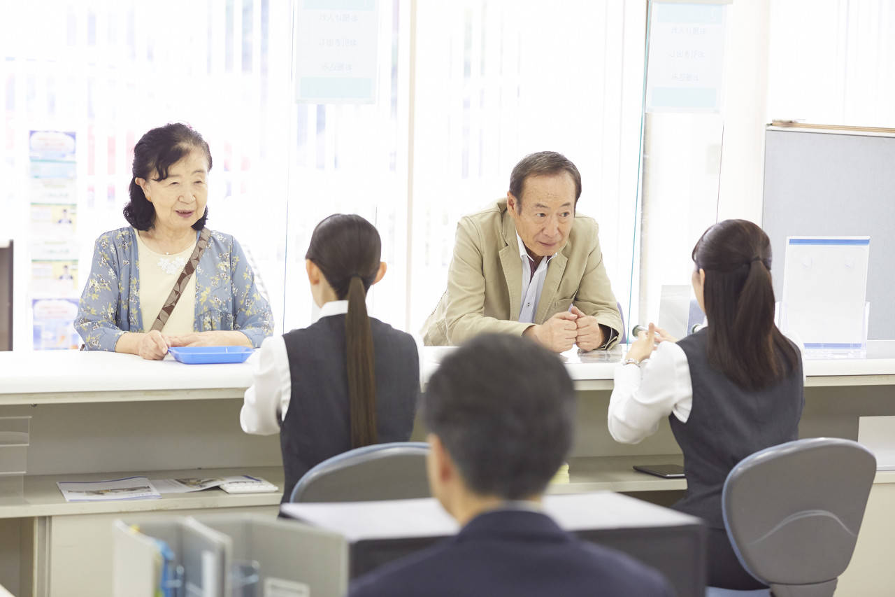 退休后<strong></p>
<p>比特币价钱</strong>，他们重新开始上班：“工资不高，图个开心”