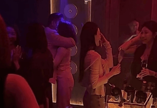 演员胡杏儿回应老公独自去夜店被拍：很正常的社交<strong></p>
<p>比特币发行价</strong>，都是好朋友