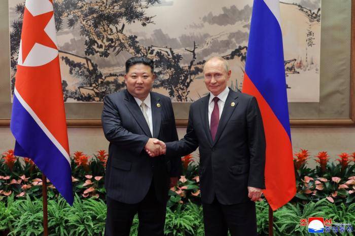 金正恩普京北京会晤细节披露<strong></p>
<p>比特币矿机挖矿</strong>，金正恩：将一如既往支持俄军