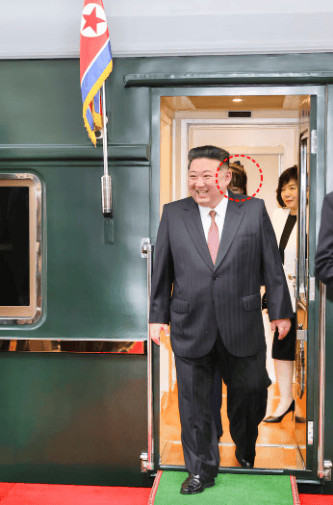 金正恩女儿首登国际舞台<strong></p>
<p>比特币矿机挖矿</strong>，引爆接班传闻！英国首相被架空，工党内斗成全武行…