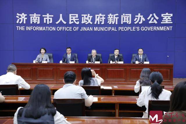浪潮云打造了人工智能工厂<strong></p>
<p>比特币矿机挖矿</strong>，成为全球第四个、国内第一个实体化的人工智能工厂