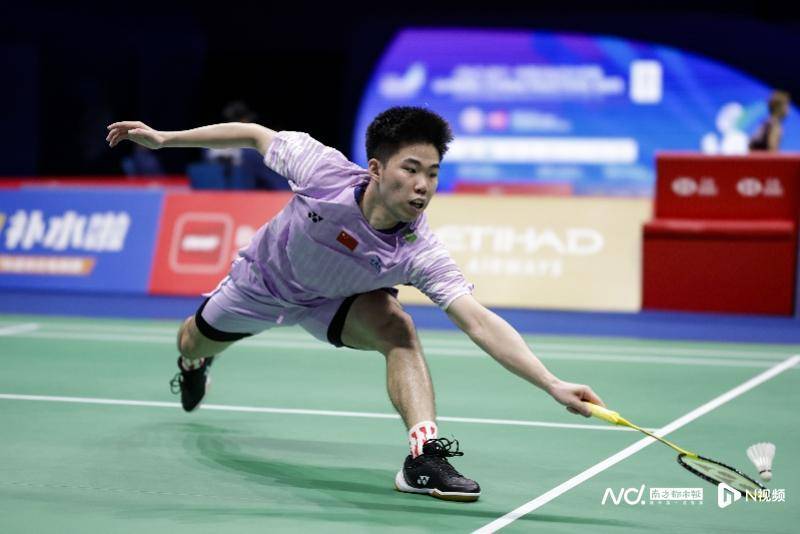 中国羽毛球大师赛于深圳开拍<strong></p>
<p>比特币行情走势图最新</strong>,国羽首日7战4胜