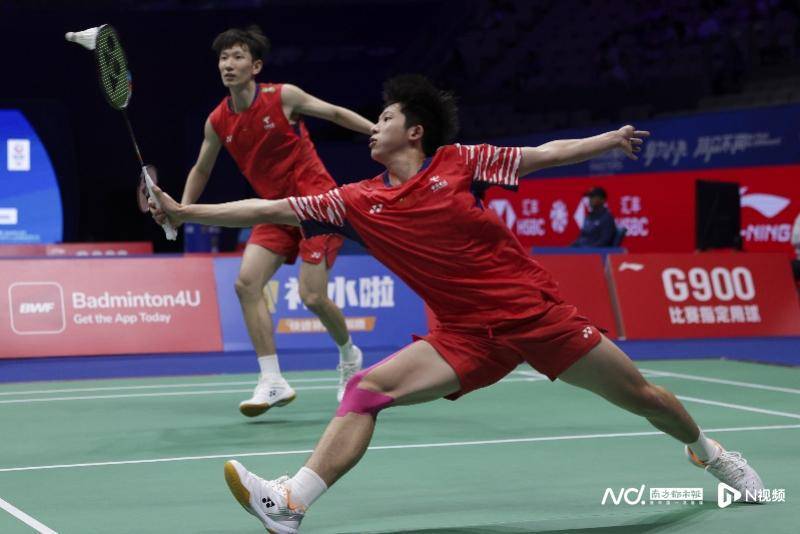 中国羽毛球大师赛于深圳开拍<strong></p>
<p>比特币行情走势图最新</strong>,国羽首日7战4胜