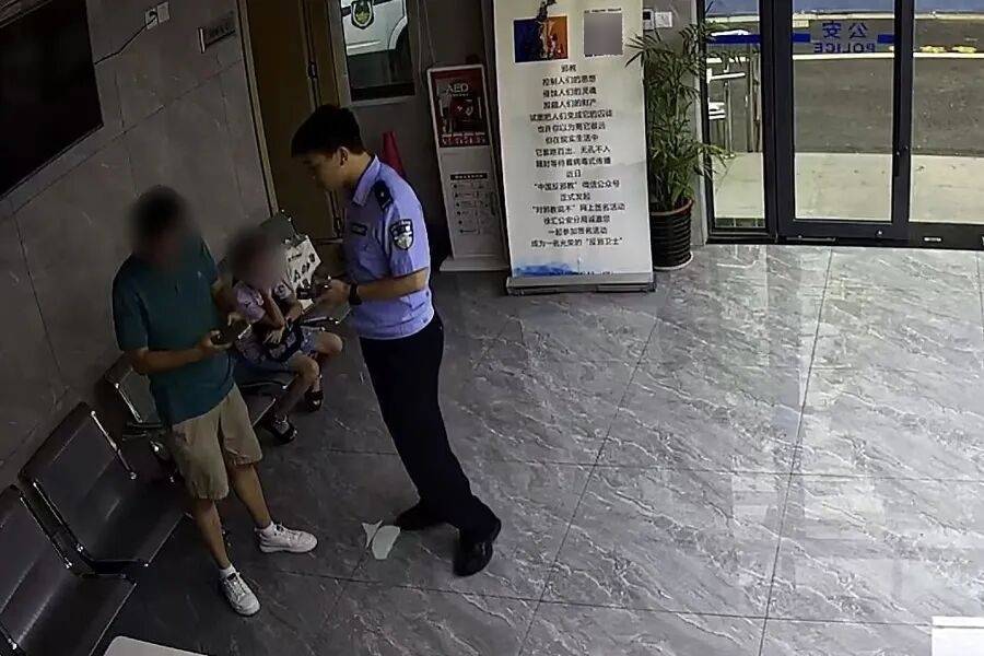 突然群发<strong></p>
<p>比特儿</strong>!大批上海市民收到警方短信!全市爆火网红已被锁定...有爸爸因孩子违规被罚款