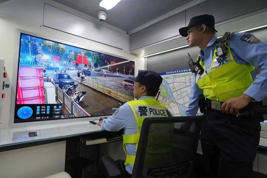 突然群发<strong></p>
<p>比特儿</strong>!大批上海市民收到警方短信!全市爆火网红已被锁定...有爸爸因孩子违规被罚款