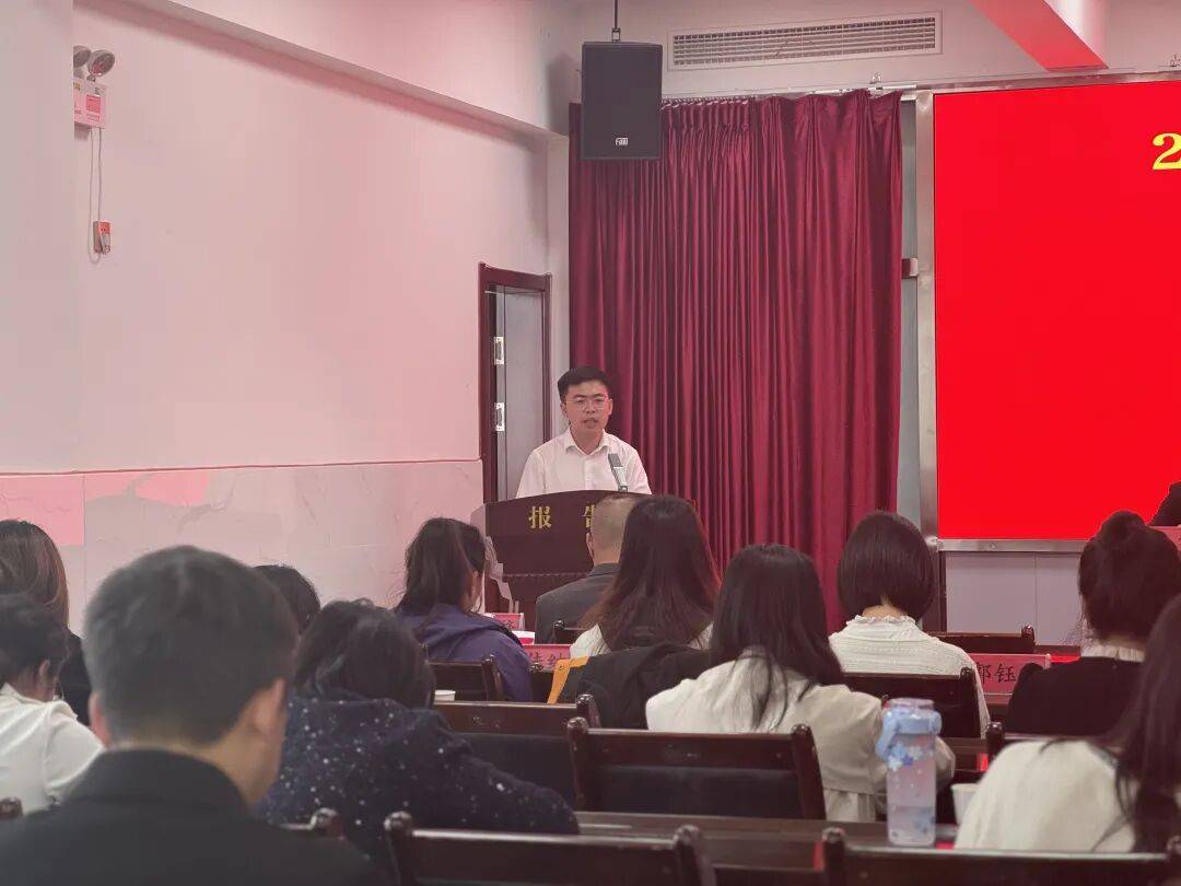 灵武市2025年乡科级干部进修班、中青年干部培训班圆满结业