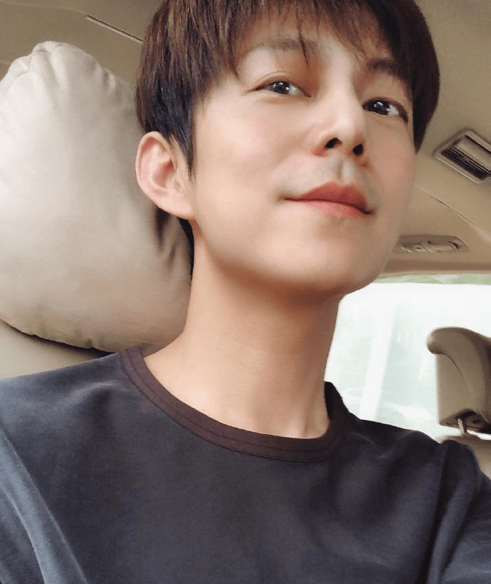 51岁何炅坦言：精力大不如前<strong></p>
<p>比特儿海外</strong>，我现在特别痛苦，又近视又老花