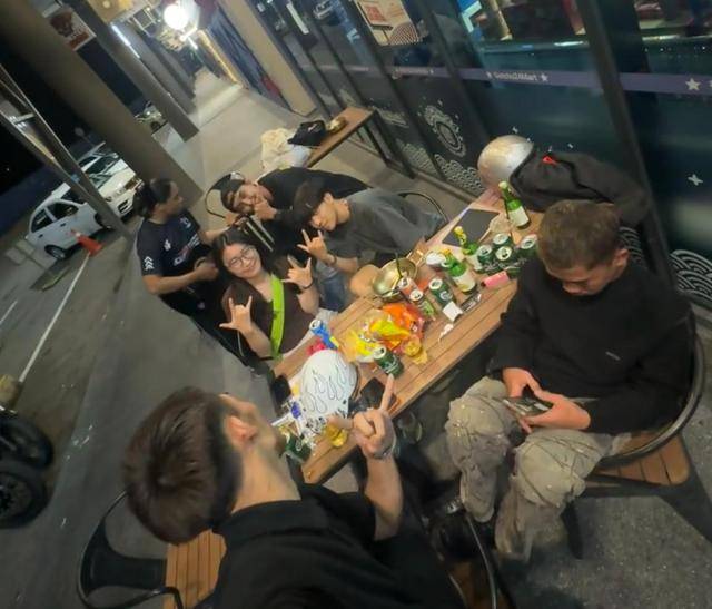 上海女生国外丢失手机<strong></p>
<p>比特儿海外版</strong>，找回后发现多了两段视频，网友：结局意想不到……