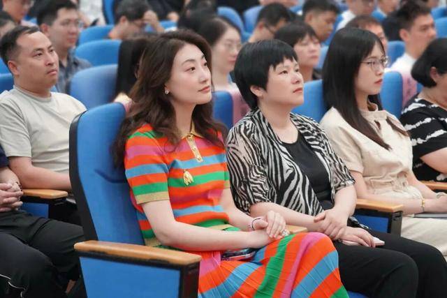 宗馥莉“心腹”祝丽丹离职<strong></p>
<p>比特儿网站</strong>！曾是娃哈哈核心高管