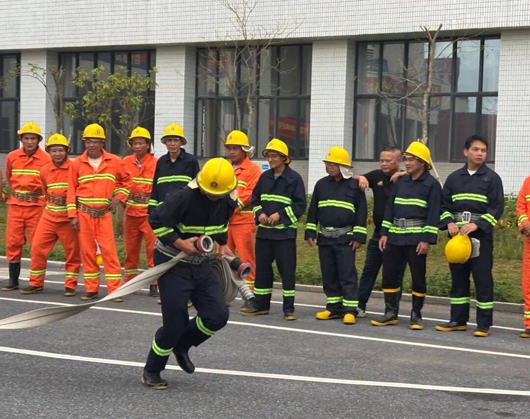 训考结合砺精兵<strong></p>
<p>比特儿海外交易平台</strong>!高新区微型消防站技能培训暨考核顺利举行