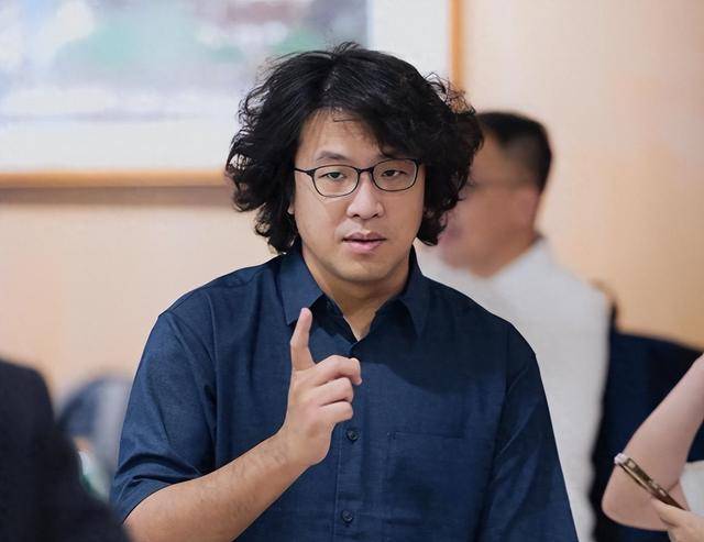 大陆侦办沈伯洋后<strong></p>
<p>比特儿app苹果</strong>,民进党急了,喊话郑丽文转移视线