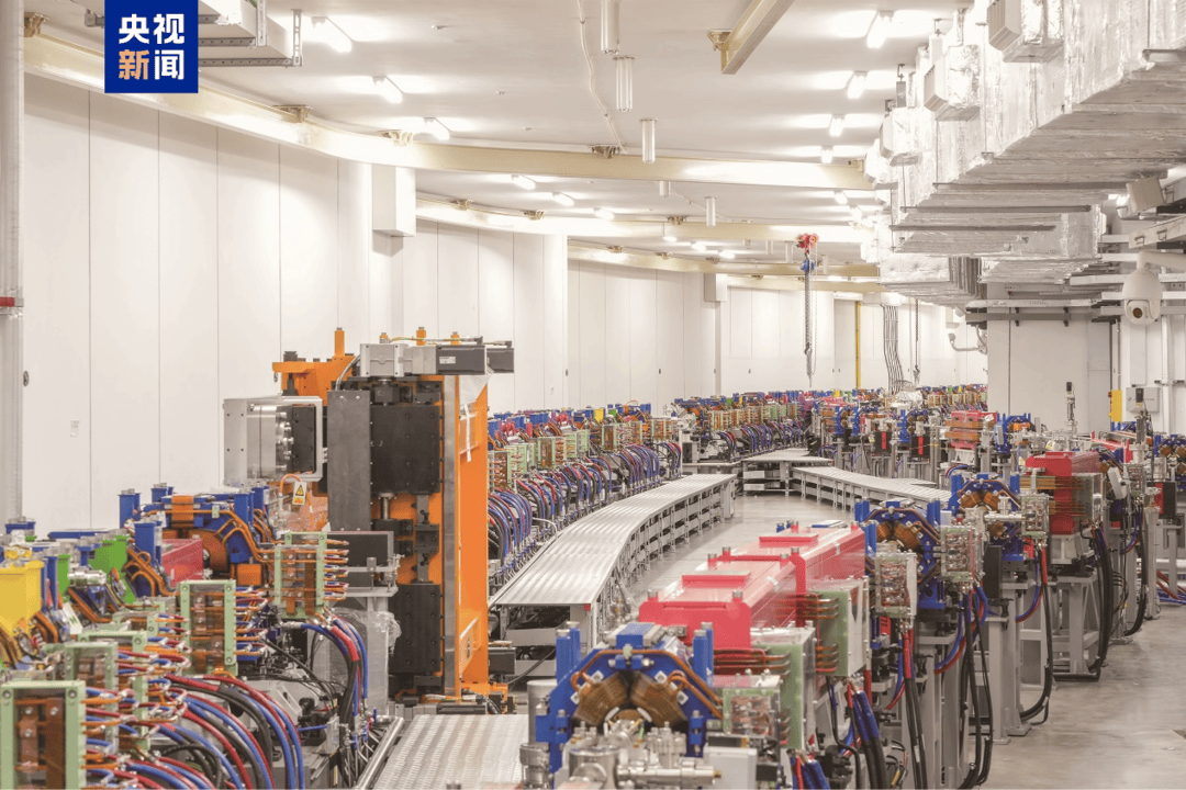 比太阳亮万亿倍<strong></p>
<p>比特儿被盗</strong>!高能同步辐射光源通过工艺验收