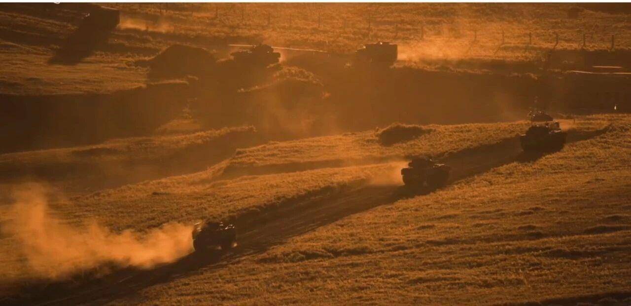 大场面!机器狗、无人机开路<strong></p>
<p>比特儿黑币</strong>,实兵对抗演练画面公布