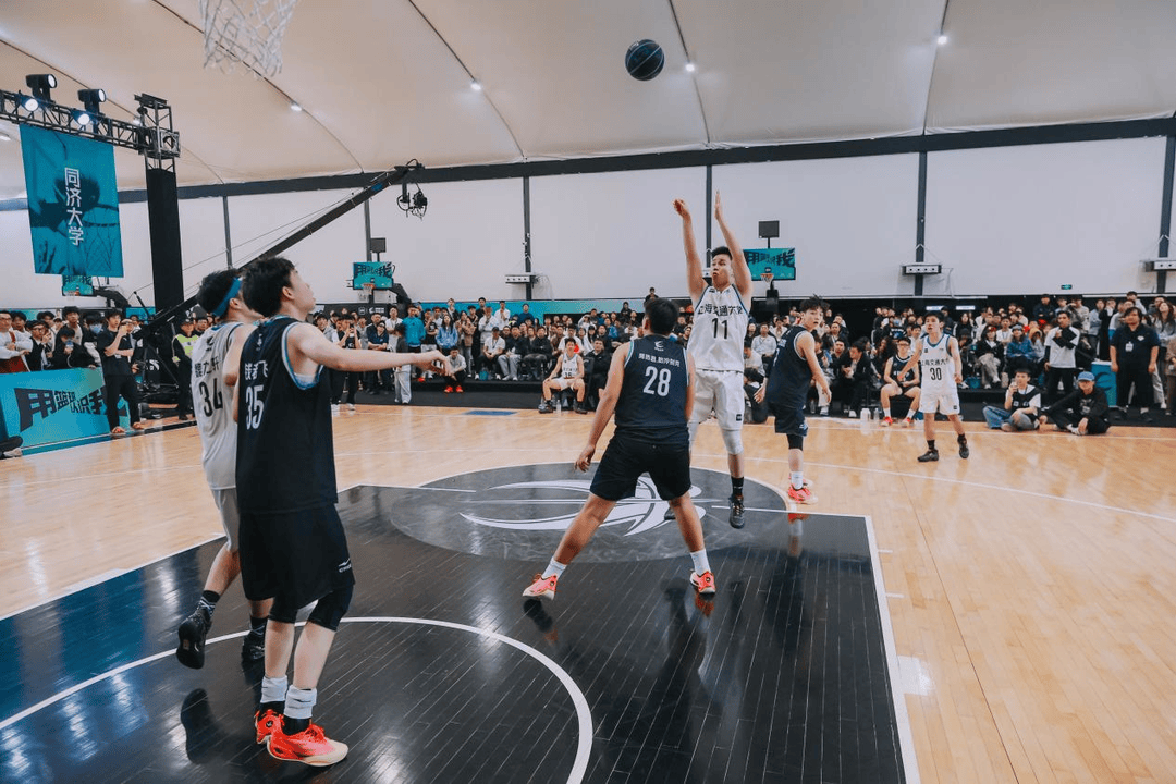 复旦、交大、同济等八大高校集结<strong></p>
<p>比特儿暂停</strong>,得物App“新生杯”篮球赛首战上海