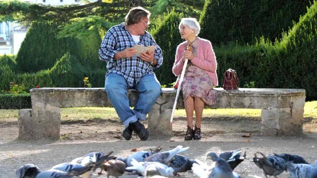 第一批丁克老后<strong></p>
<p>一键哥虚拟币</strong>,“伴侣能陪一程,但最后都要靠自己”