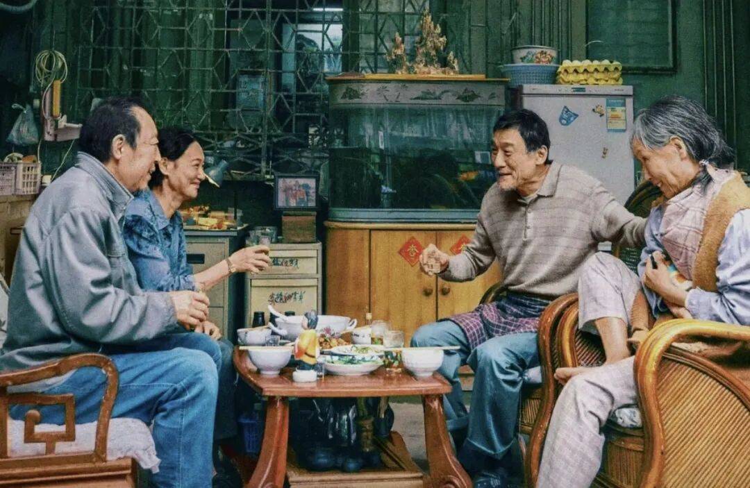 第一批丁克老后<strong></p>
<p>一键哥虚拟币</strong>,“伴侣能陪一程,但最后都要靠自己”