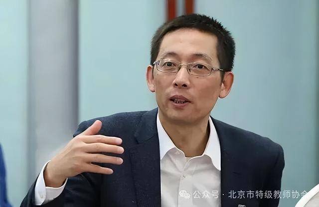 施一公:无论什么学科<strong></p>
<p>bvv虚拟币</strong>,物理、工程、生物、文科,我认为最不重要的是智商!